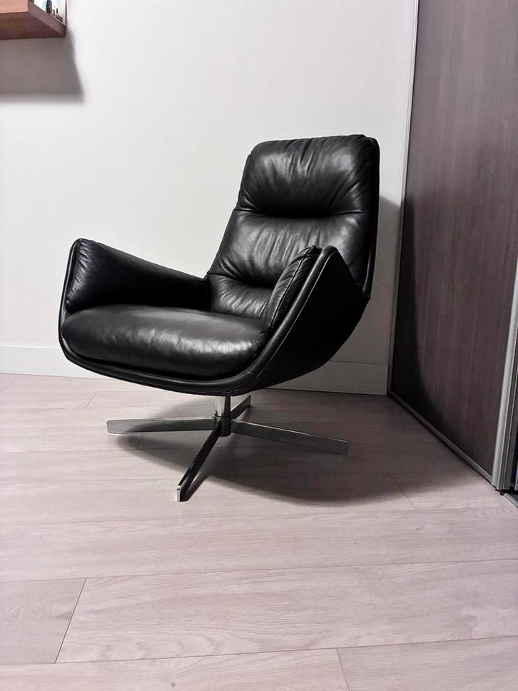 Goossens Merci leren draaistoel - Donkerbruin, Huis en Inrichting, Fauteuils, Zo goed als nieuw, Leer, 50 tot 75 cm, Minder dan 75 cm