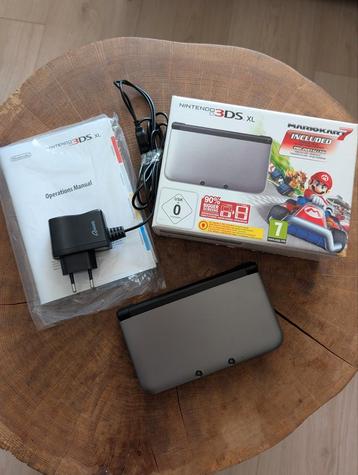 3DS XL Mario Kart 7 kleur zilver * ALS NIEUW * beschikbaar voor biedingen