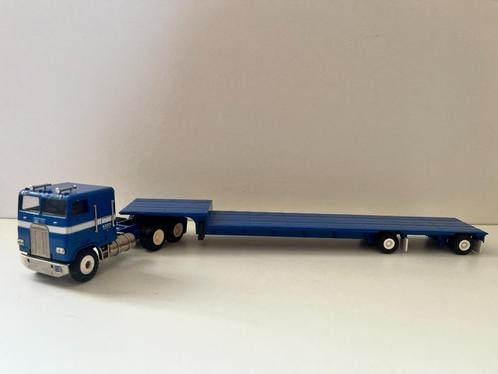 Freightliner met blauwe trailer Keen Transport van Conrad, Hobby en Vrije tijd, Modelauto's | 1:50, Gebruikt, Bus of Vrachtwagen