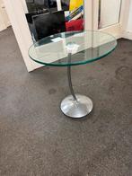 Glazen Bijzettafel met Metalen Onderstel, Huis en Inrichting, Tafels | Bijzettafels, Ophalen, Minder dan 45 cm, Minder dan 55 cm