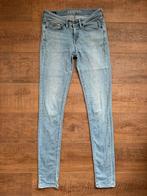 < koopje >Hele mooie lichtblauwe skinny Denham Sharp W25 L32, Denham, Blauw, Ophalen of Verzenden, W30 - W32 (confectie 38/40)
