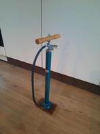 Fietspomp op plankje - Goedwerkend, Fietsen en Brommers, Ophalen of Verzenden, Gebruikt