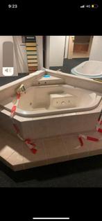 Whirlpool (bubbelbad), Ophalen, N, B, Zo goed als nieuw
