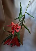 Silk-ka kunstbloem rode lelie, Verzenden, Zo goed als nieuw, Binnen