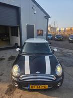 Mini Mini 1.6 Cooper | Xenon | Stoelverw., Voorwielaandrijving, Stof, Gebruikt, 4 cilinders
