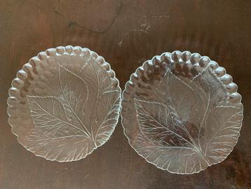 Glazen Borden met Bladmotief - Set van 2 beschikbaar voor biedingen