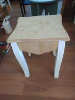 Leuk tafeltje, Gebruikt, Twee, Wit, Ophalen of Verzenden