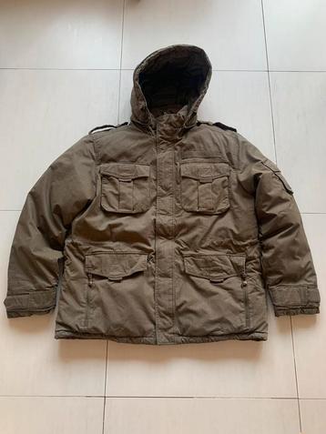 Eddie Bauer warme winter jas beschikbaar voor biedingen