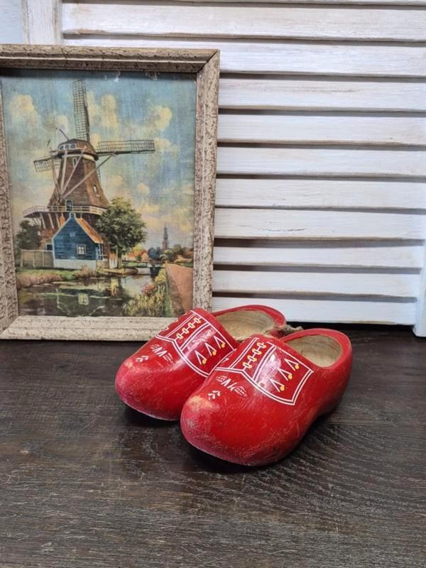 Oude rode kinderklompjes, Antiek en Kunst, Curiosa en Brocante, Ophalen of Verzenden