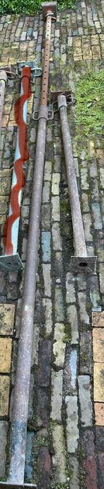 Voor een fles wijn: Twee stempels verschillende lengtes, Doe-het-zelf en Verbouw, Steigers, Ophalen, Gebruikt, Overige typen, Minder dan 2 meter