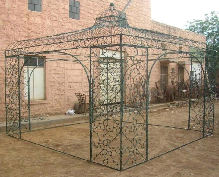 ZEER EXCLUSIEF PRIEEL 400 x 400 met 4 bogen – HANDGESMEED, Tuin en Terras, Overige Tuin en Terras, Nieuw, Ophalen