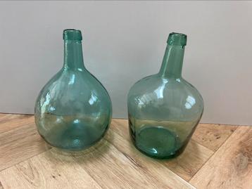 Vintage Viresa flessen (2 stuks) beschikbaar voor biedingen