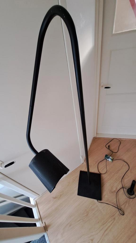 Hans Ansems Stringa Vloerlamp - Dutch Design, Huis en Inrichting, Lampen | Tafellampen, Gebruikt, 75 cm of meer, Metaal, Ophalen