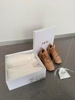 dior dames sneakers NUDE KLEUR met doos bijna nieuw, Beige, Ophalen of Verzenden, Dior, Sneakers of Gympen