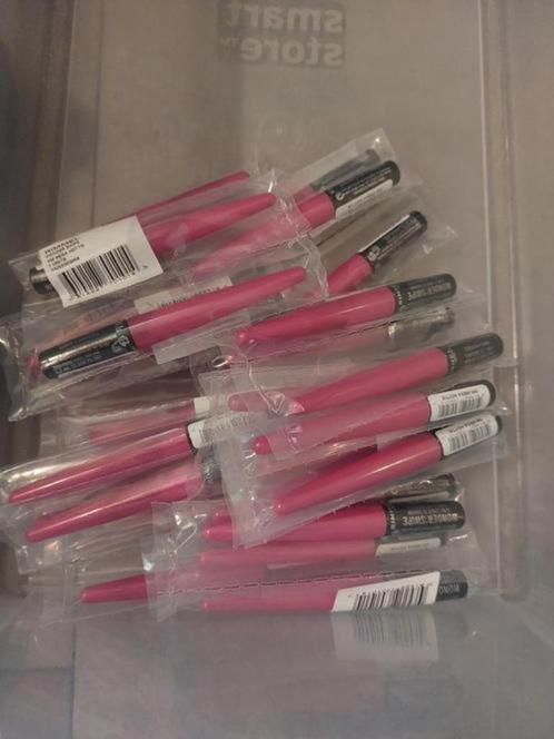 Nieuwe partij 2 in 1 wonder swipe van rimmel (advr 239), Sieraden, Tassen en Uiterlijk, Uiterlijk | Cosmetica en Make-up, Nieuw