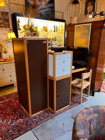 82) Diverse vintage meubelen van Flototto. beschikbaar voor biedingen