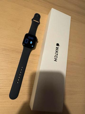 Apple watch SE 2022 44mm zwart beschikbaar voor biedingen