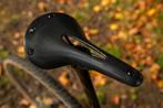 Fietszadel - Brooks Carved C17 nieuw, Fietsen en Brommers, Ophalen of Verzenden
