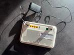 Experia Box V10a - Router met modem, Computers en Software, Routers en Modems, Ophalen of Verzenden, Gebruikt, Router met modem