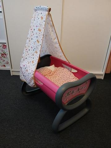 Smoby poppenwiegje beschikbaar voor biedingen