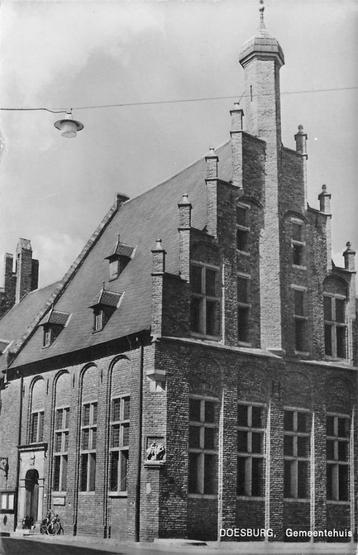 (387-226-041) Doesburg Gemeentehuis beschikbaar voor biedingen