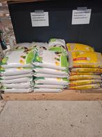 Schelpenzand wit/bruin 2 zakken voor maar €14,-, Ophalen of Verzenden, Nieuw, Zand en Verzorging