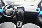Toyota Aygo 1.0 VVT-i x-play AUT|Clima|CAM|Carplay|DealerOH, Auto's, 12 maanden, Stof, Gebruikt, Euro 6