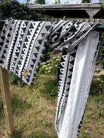 Bam+Bo rekbare draagdoek zwart/wit, Kinderen en Baby's, Babydragers en Draagdoeken, Draagdoek, Gebruikt, Buik of Rug, Ophalen