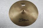 Zildjian 17 inch Avedis medium thin crash 1269gr (25250705), Ophalen of Verzenden, Gebruikt, Drums of Percussie