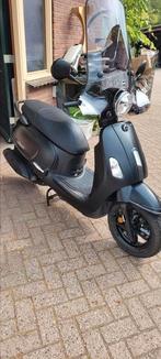 Sym Fiddle IV 1295 km zo goed als nieuw matzwart, Fietsen en Brommers, Scooters | SYM, Ophalen, Zo goed als nieuw, Benzine, Fiddle