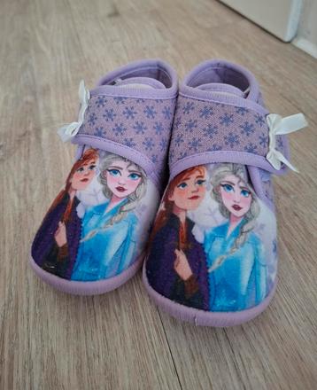 Frozen sloffen maat 27. beschikbaar voor biedingen