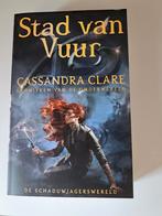 Nieuw: Boek : STAD VAN VUUR deel 2 van Cassandra Claire, Ophalen of Verzenden, Nieuw