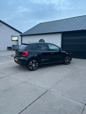 Volkswagen Polo 1.2 5D Zwart 2010 - Nieuwe ketting en beurt beschikbaar voor biedingen