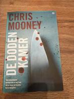 De Dodenkamer - Chris Mooney, Ophalen