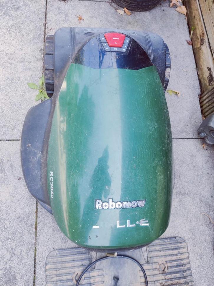 Robomow rc304u, Tuin en Terras, Robotmaaiers, Gebruikt, Ophalen