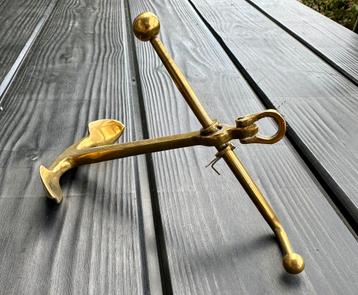 Messing Anker beschikbaar voor biedingen