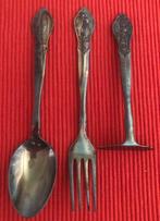 3 delig verzilverd kinderbestek. Gero., Antiek en Kunst, Antiek | Bestek, Ophalen of Verzenden