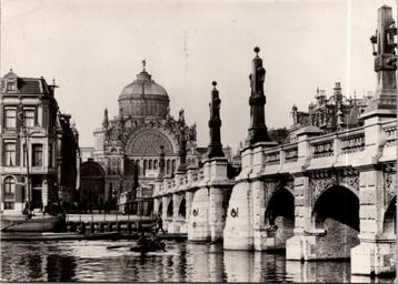 Amsterdam - De Hogesluis en het Paleis voor Volksvlijt beschikbaar voor biedingen