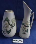 GOUDA PLATEEL * Twee Vaasjes *, Antiek en Kunst, Verzenden