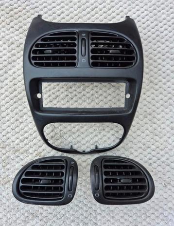 Peugeot 206 luchtroosers middenconsole dashboard beschikbaar voor biedingen
