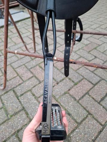 Veiligheids dresuuurbeugels Acavallo beschikbaar voor biedingen