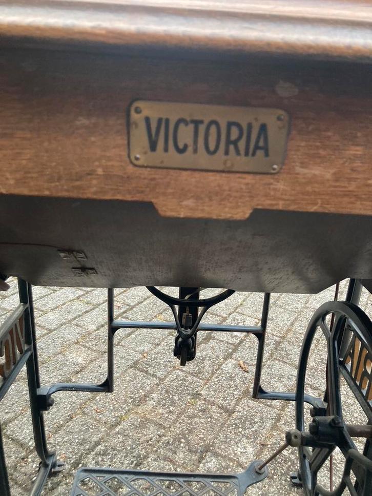 Antieke tafel naaimachine, Antiek en Kunst, Antiek | Naaimachines, Ophalen