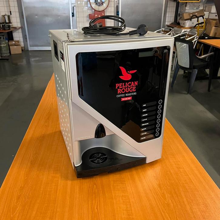 Pelican Rouge Riva koffiemachine, Witgoed en Apparatuur, Koffiezetapparaten, Gebruikt, Overige typen, Koffiemachine, 10 kopjes of meer