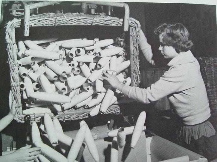 Fabriekslevens. Twentse textielindustrie., Boeken, Geschiedenis | Stad en Regio, Gelezen, 20e eeuw of later, Ophalen of Verzenden