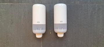 2x Tork Zeepdispenser, incl. sleutel  beschikbaar voor biedingen