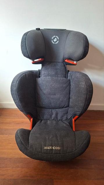 Maxi Cosi Rodifix autostoeltje beschikbaar voor biedingen