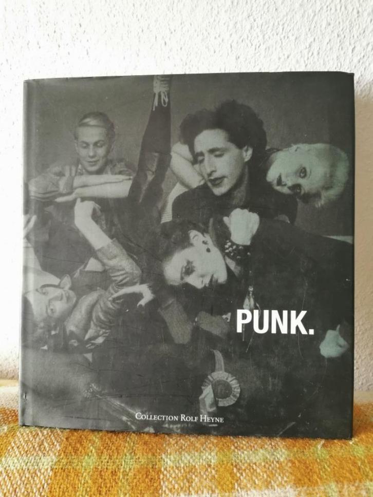 PUNK 399 blz hardcover Collection Heyne muziek geschiedenis, Boeken, Muziek, Gelezen, Verzenden