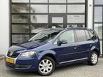 Volkswagen Touran 1.6 16V FSI Freestyle / Cruise / Navi / AC, Voorwielaandrijving, Stof, Zwart, 4 cilinders