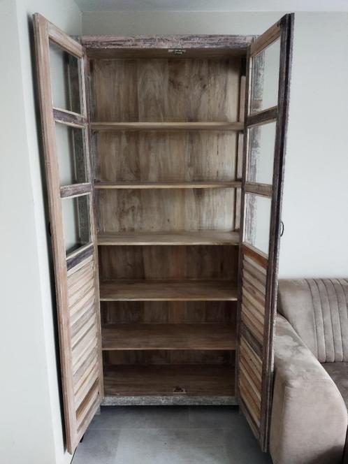 Mooie Vitrinekast "Gered hout" look van Loods 5, Huis en Inrichting, Kasten | Wandmeubels, Zo goed als nieuw, 200 cm of meer, Minder dan 150 cm