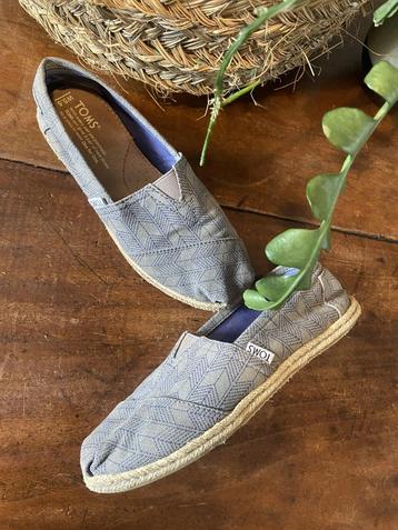 Leuk TOMS espadrilles/schoenen taupe/beige/grijs mt38 i.g.st beschikbaar voor biedingen